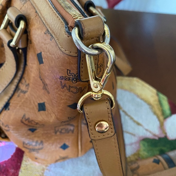 MCM Vintage Cognac Visetos Boston Bag in EUC with shoulder strap $250 - Picture 5 of 12